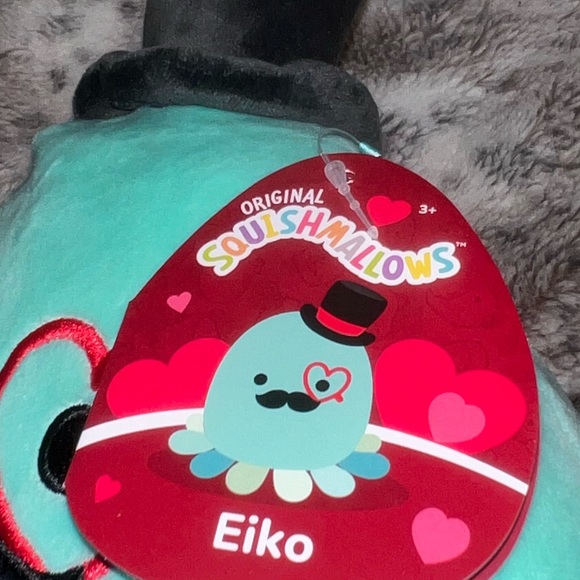 Eiko Squishmellow - Picture 2 of 5